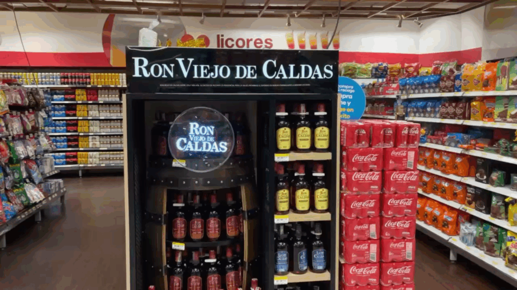 Cómo atraer más clientes con publicidad holográfica en centros comerciales y tiendas físicas